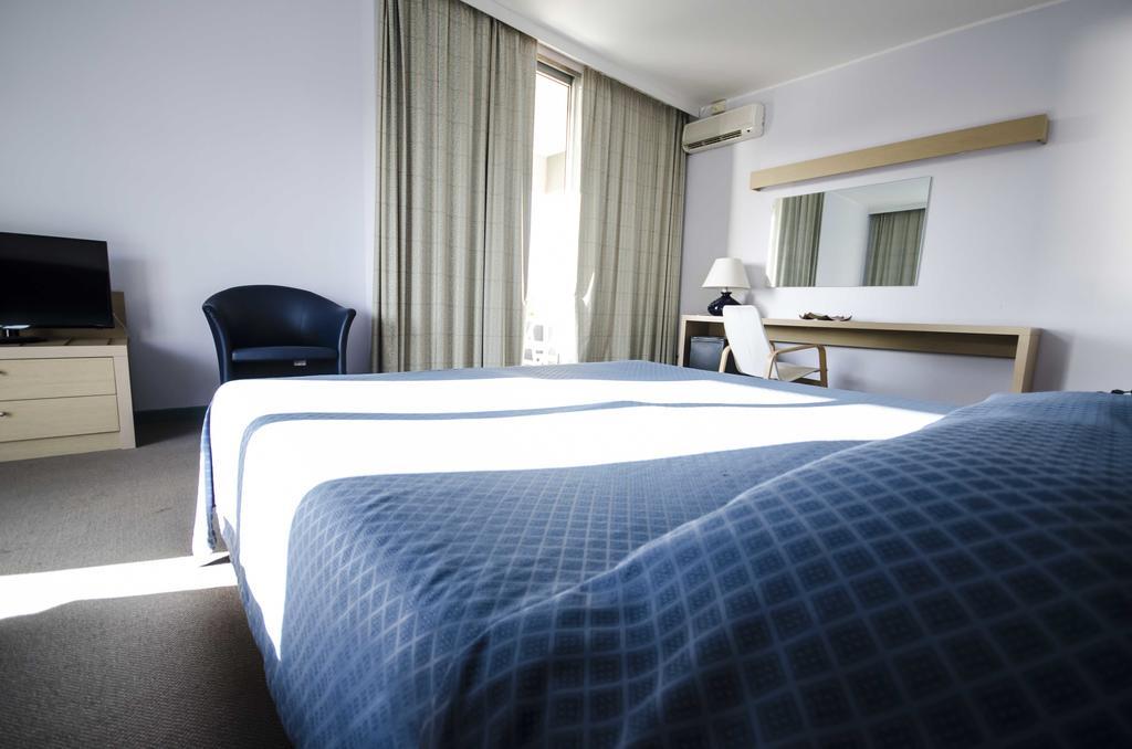 Grand Hotel Helios ตาร์กวิเนีย ภายนอก รูปภาพ