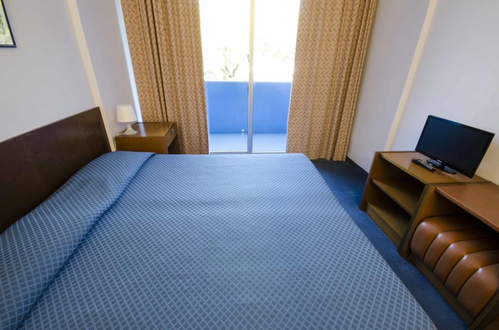 Grand Hotel Helios ตาร์กวิเนีย ภายนอก รูปภาพ